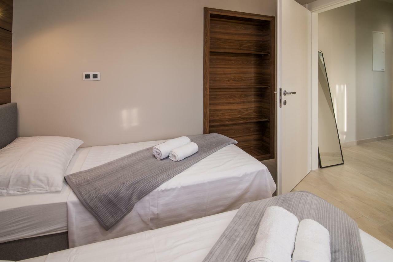 Luxury Apartment Imperia クルク エクステリア 写真