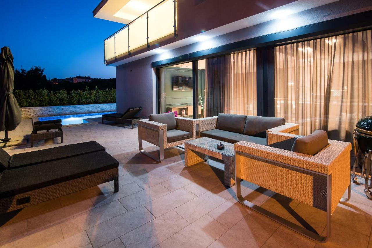 Luxury Apartment Imperia クルク エクステリア 写真