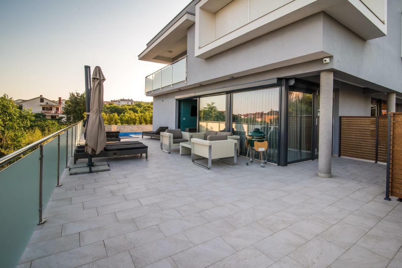 Luxury Apartment Imperia クルク エクステリア 写真